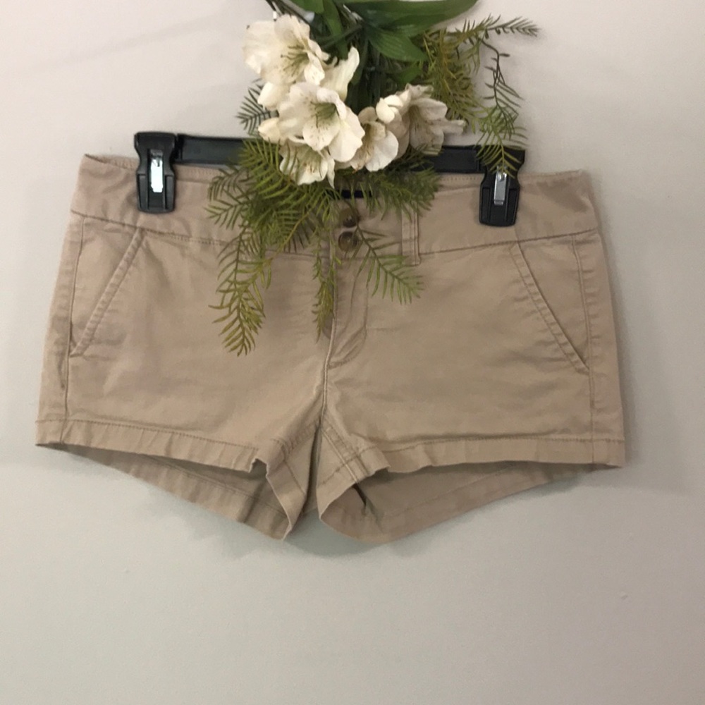 American Eagle Khaki Shorts size 4